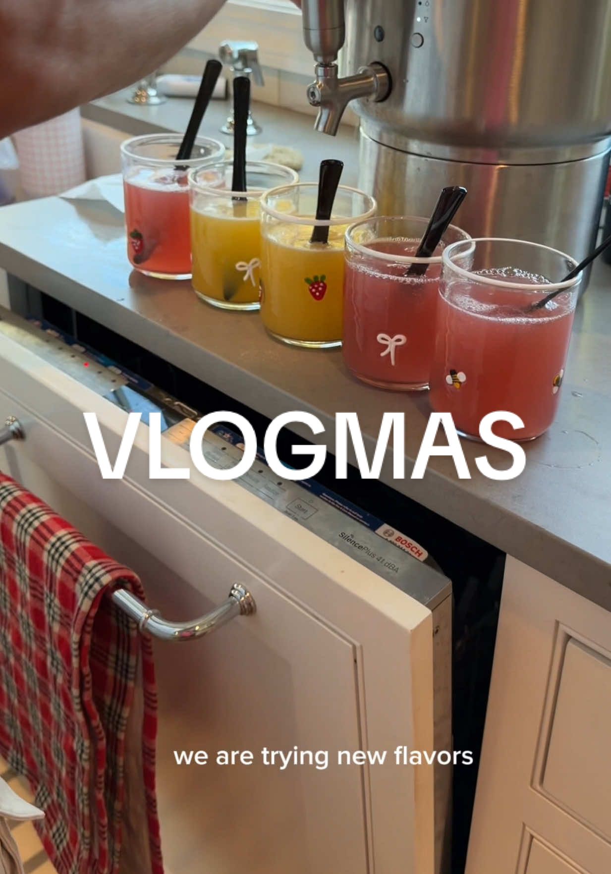 Hey so day 3 of Vlogmas !!!! I hope you all had an amazing December 3rd❤️‍🔥❤️‍🔥