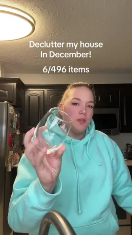 Thanks @avery for this idea! I can’t wait to get rid of some useless stuff this month! I hope you all will join me on the journey! #decluttering #monthlychallenge #organizedhome #december #letsdeclutter 