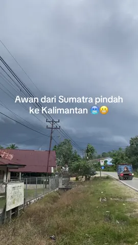 Awan Sumatra pindah ke Kalimantan #BMKG#cuacaextrim#