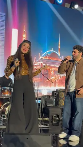 الاغنية الجميلة للكابو حميد الشاعري بتحبني❤️دويتو بين حميد الشاعري والمطربة سالي في اغنية بتحبني❤️من حفلة حميد الشاعري علي النيل❤️