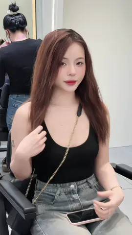 Một chiếc tóc nối lông vũ 50cm cho pé đẹp 😍 #NốitócĐứcDesign #nốitóclôngvũ #nốitócđẹp #NốitócđẹpQuận1 #NốitócđẹpquậnTânphú 