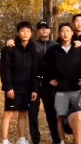 ochiiiii... 🥹 maung ku dan bestie nya 🥹 walaupun resolusi nya kek di jaman majapahit, tp kamu tetap tampan paripurna kok chiii 😉 ctto #hoshi #seventeen #seventeen17_official #foryou #fyp 