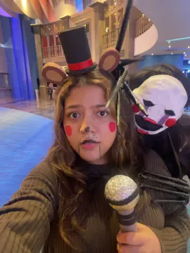 5 noches con Danna (mi besti) y balloon boy #fnaf #Cosplay #freddy #puppet  #balloonboy @danna__0006 