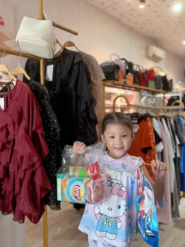 Cục cưng của mẹ