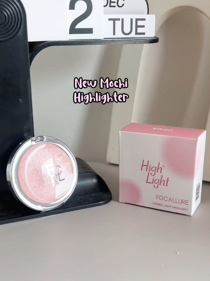 Teksturnya selembut mochi, glow-nya seterang hati yang bahagia ✨😌  #beautyentity #focallurebeauty