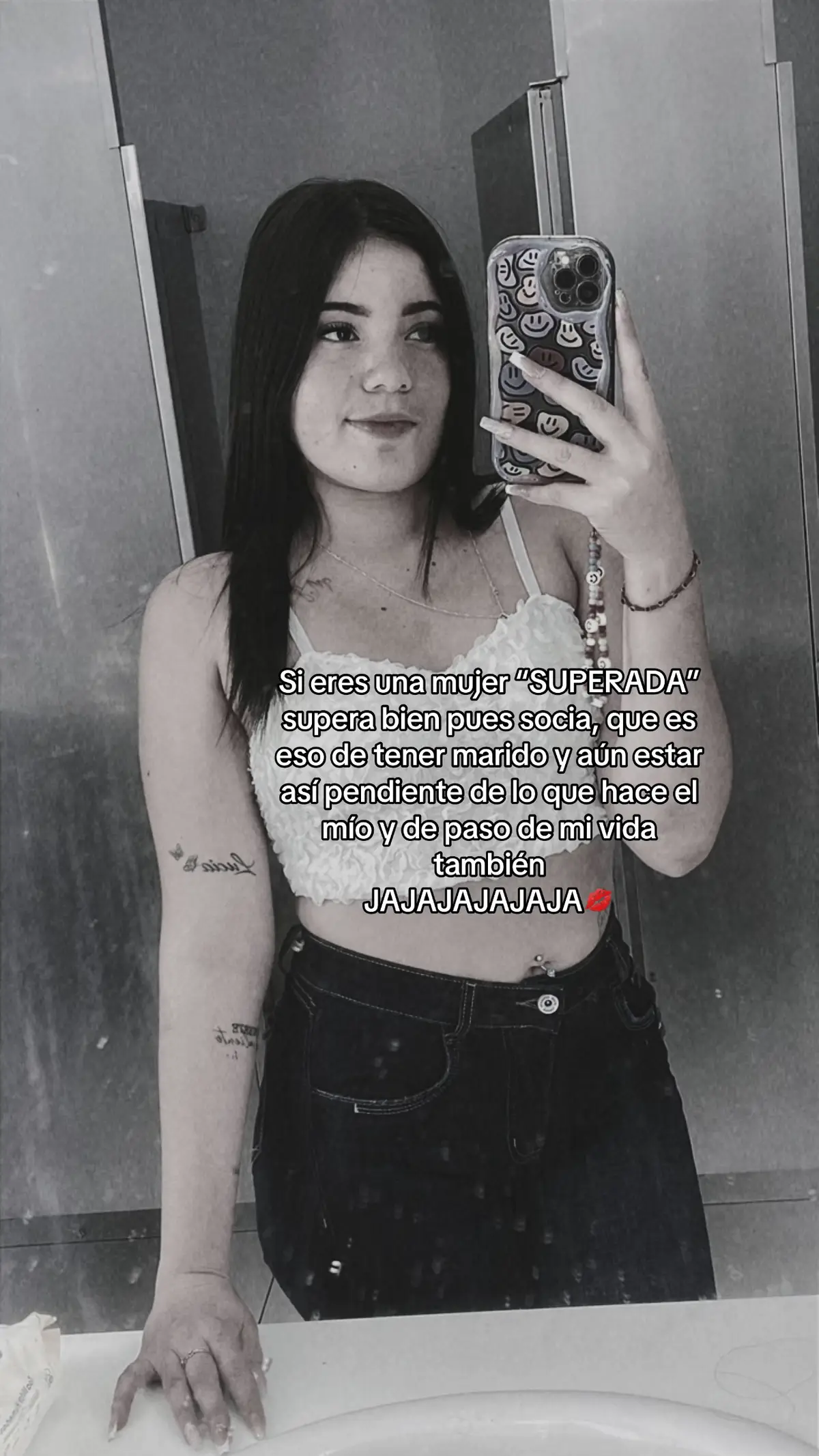 #paratiiiiiiiiiiiiiiiiiiiiiiiiiiiiiii #sufrida #sapa #tiktokviral pasas echa la sapa revisando el perfil de mi marido sapa JAJAJA 😂 sufrida andas🤭