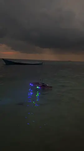 Tes mesin lampu#pabagangniebos🌊🚤 #foryoupage #kendari #bagan 