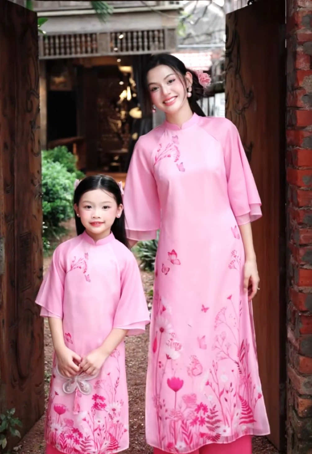 Rinh áo dài đôi mặc Tết với bé yêu ngay thôi các mẹ ơi #tet2026 #aodaitet #aodaitruyenthong #aodaimebe 