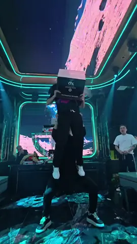 A man without any skills in a KTV really can't pick up girls! Keep showing your talents! The most popular KTV in Myanmar! A 5D room that takes fun to the extreme! #KTV design #Nightclub design #Bar design #5D room #KTV  decoration  decoration