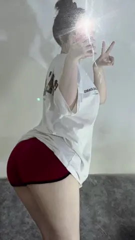 Màu đỏ chứng tỏ em yêu anh 😍#myemeo #emnè #bìnhdương 