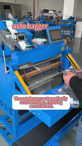 Seals bags, ensuring a secure seal!#packagingmachine #packingmachine #autobagger #autobaggermachine #ecommerce 