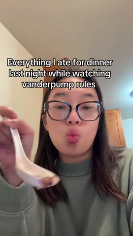 Everything I ate for dinner last night while watching vanderpump rules. I had soup and leftover Chinese food #everythingiatefordinnerlastnight #dinnermukbang #vanderpumprules #bravo #trending 
