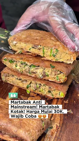 Martabak anti mainstream!! Martabak Kotakk 😍😍. Martabak Tipker nyaa ga ada lawaann tebaekkk! Harganya mulai 30K dan disini mereka punya tiga pilihan butter mulai blue band, anchor ama wisman! Mantulitii enduliti tenannn . Gasken cobain Gaes! Mereka udah buka cabang baru di daerah Tugu juga 😍😍😍 . Martabak Kotak @martabakkotak.id  Jl. Palagan Tentara Pelajar No.205, Mudal, Sariharjo, Kec. Ngaglik, Kabupaten Sleman, Daerah Istimewa Yogyakarta . #jogjataste