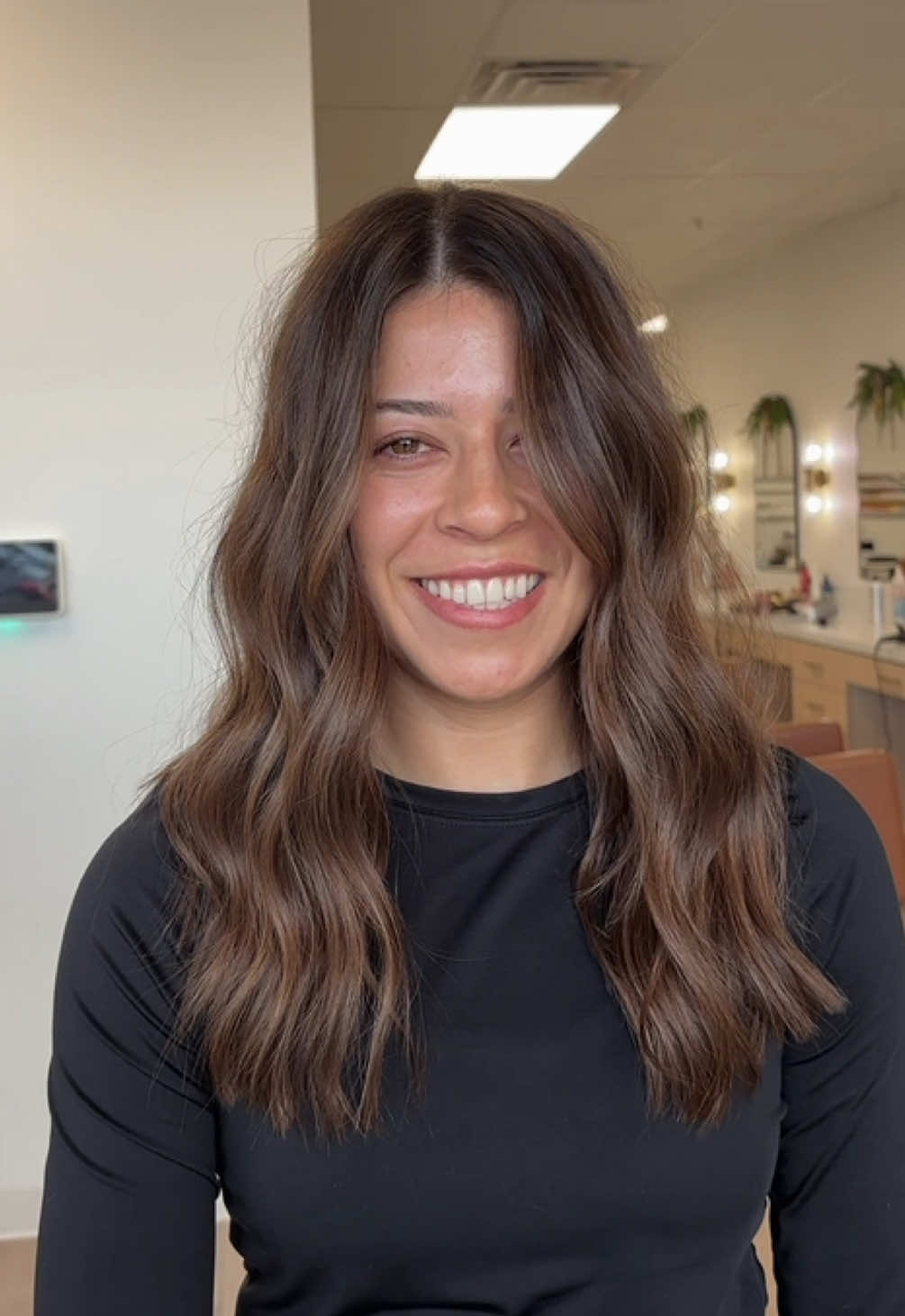 one of my fav services to do lowkey 🙊 #brunettetransformation #hairtransformation #blondetobrunette #goingdarker #redkenshadeseq @Redken @framar @Thrive Salon 