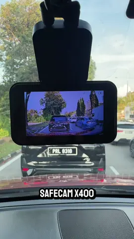 DASHCAM YANG BERBALOI🔥📸 Kualiti padu bole guna lama janji jaga baik baik 😎 Boleh terus grab di beg kuning atau masuk live sekarang🎉🚗 #fypシ゚viral #dashcamvideos 