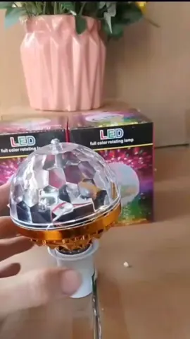 đèn 7 màu xoay 360 độ#denled7mau #dentrangtri #đenled 
