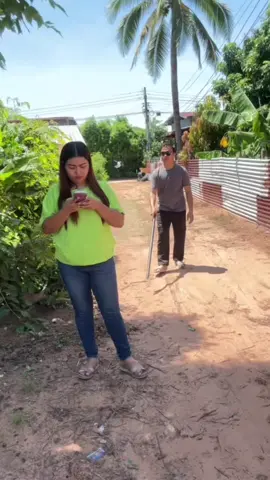 นึกว่าตาบอดก็เลยใจดี #คลายเครียด #funny 