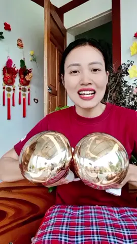 mùa lạnh này mà lại đi tắm sợ gió sợ lạnh thì anh chị em mình tham khảo ngay cho em bộ bóng đèn sưởi nhé tiện dụng này nhất ở nhà mình có con thôi trẻ nhỏ hay ông bà cao tuổi nha đang trợ giá tại kho đầu mùa các bác tranh thủ luôn nha#bongsuoi #bongsuoinhatam #bongsuoiam #_phamha2 