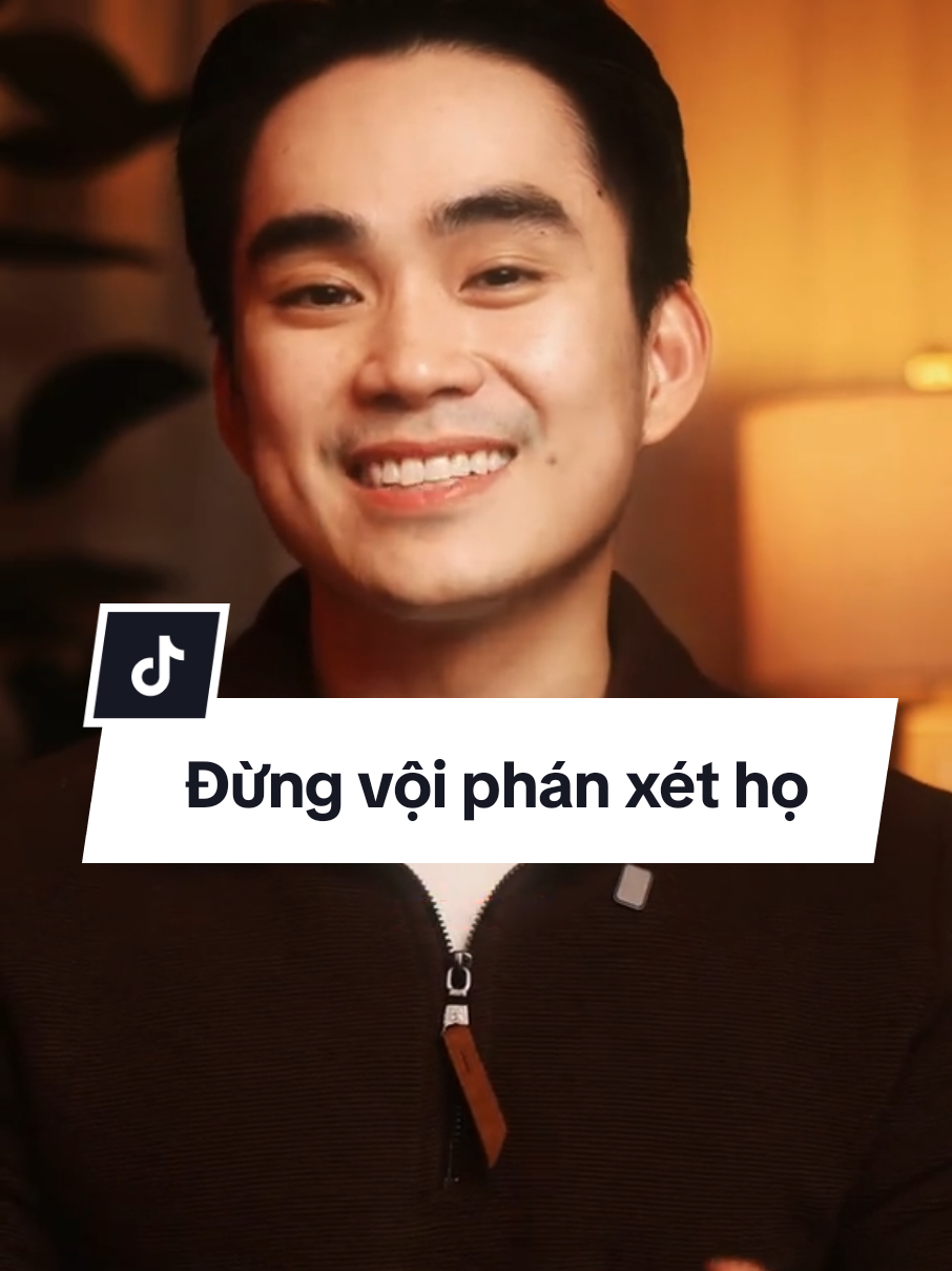 Đôi khi chúng ta vô tình tổn thương người mình yêu, chỉ vì không thể nhìn thấy những nỗi đau mà họ đang phải chiến đấu.  Làm sao để hiểu người bạn yêu thương nhiều hơn đây?  Video này sẽ giúp bạn nhìn người bạn yêu bằng một góc nhìn dịu dàng và gần nhau hơn. #LearnOnTikTok #tiktokviral #yeu 