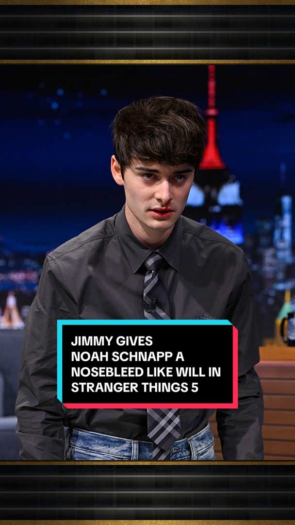 🚨 Spoiler Alert 🚨 Jimmy gives Noah Schnapp a movie magic nosebleed like Will in @Stranger Things 5! #FallonTonight #TonightShow #NoahSchnapp #StrangerThings #StrangerThingsOnFallon