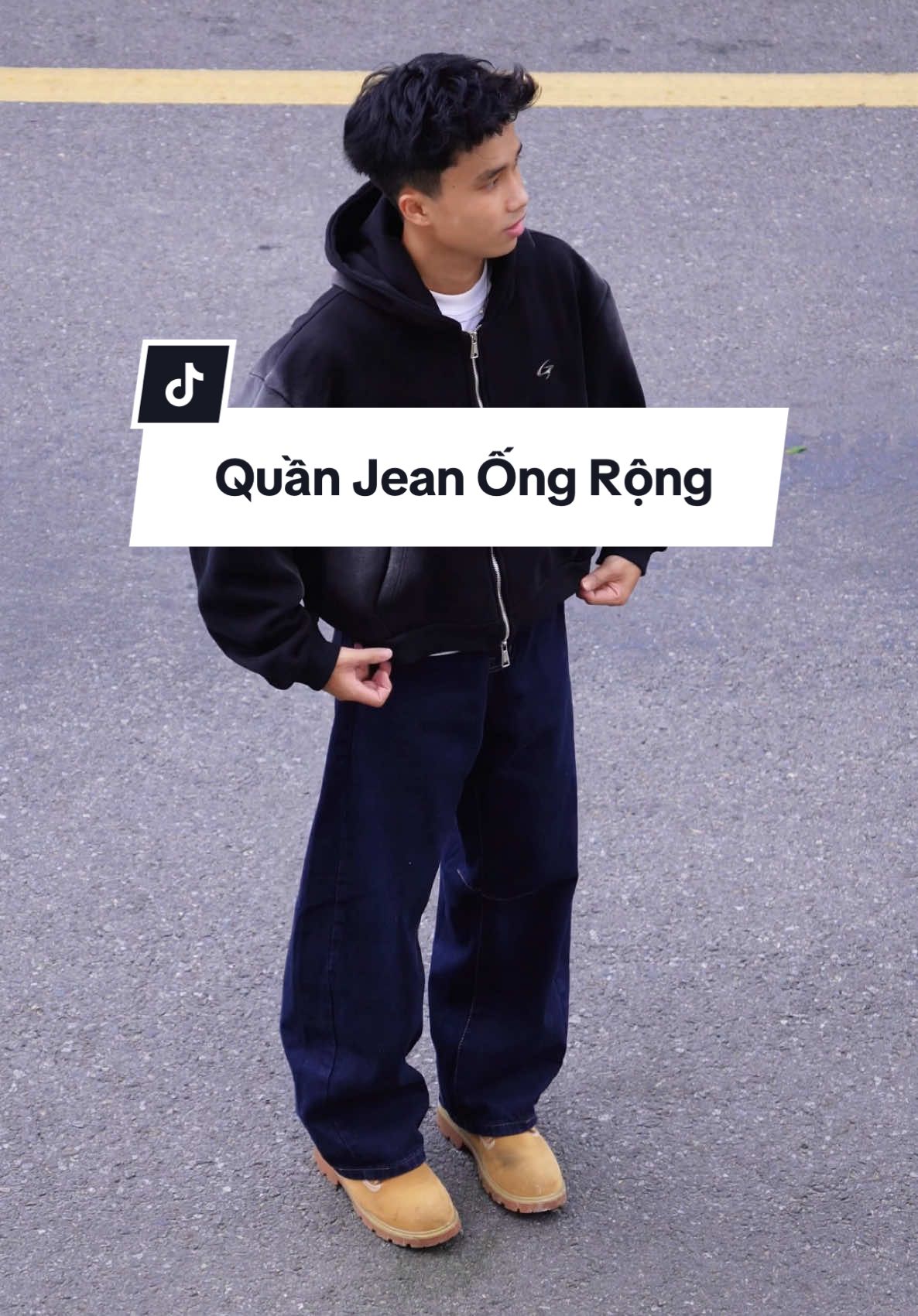 Ê tui mới tìm được con quần jean có form mới lạ nha, may kiểu này thì mặc đứng form với đẹp nha #quan #quanjean #quanongrong 