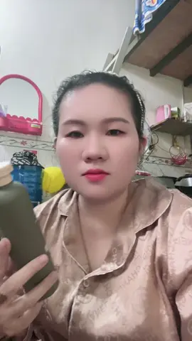 Body dưỡng thể trắng da đặc biệt mùi hương thơm quyến rũ 1 chai chưa tới 70.000 còn được miễn ship và tặng nhà nữa nè#shopthom2 