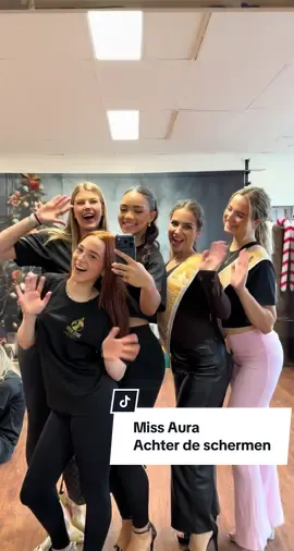Achter de schermen bij Miss Aura! 💖 Heb jij wel eens op hakken gelopen? #catwalktraining #hakken #missaura #missverkiezing #achterdeschermen @Miss Aura Nederland 