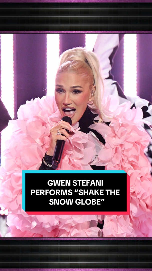 @Gwen Stefani performs “Shake The Snow Globe”! #FallonTonight #TonightShow #GwenStefani #Holiday 