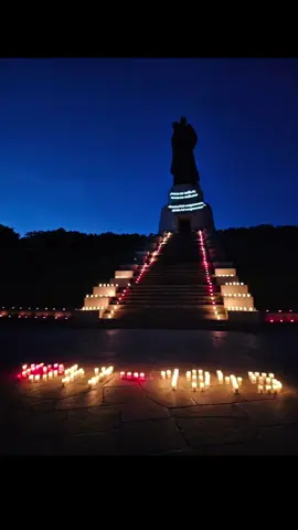 #berli #treptowerparkberlin #22juni #nachtwölfe #ночныеволки 