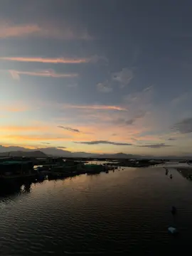 sao không như lời em nói, khi hơi ấm đang đầy vơi.