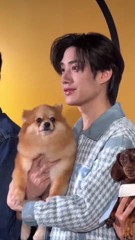 น้องบะหมี่รู้งานสุดๆ ตาแป๋วเหมือนกันทั้งคู่เลย🥺🐶🩵 TLE AT SIAM DISCOVERY #PawlabSiamDiscoveryXTLE #TLE_mtm #เติ้ลมติมันท์