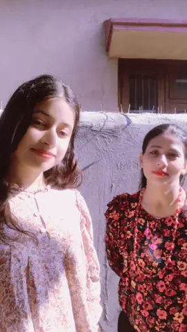 भेट हुदा हासेर बाेल भने झैत हाेला या नहाेला है😍@debaki koirala #CapCut #chitwanmuser🇳🇵 #fareyoupage 