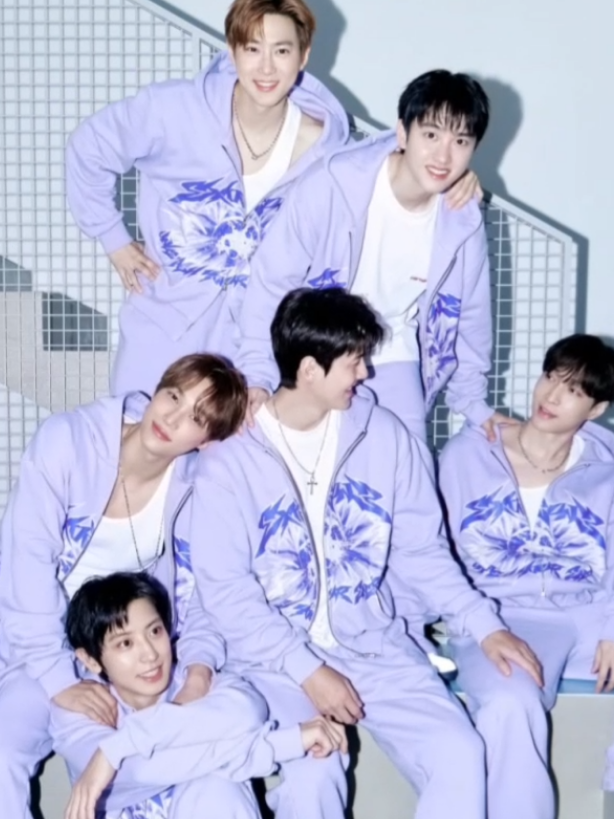 foto baru exo untuk season greetings #sehun #ohsehun #exo #fyp #xyzbca 