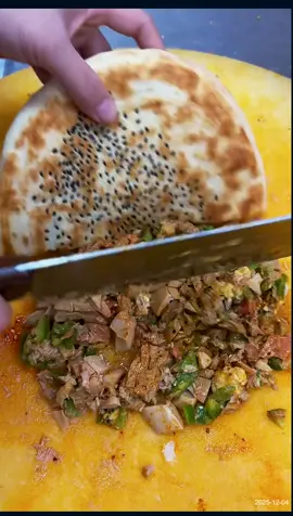 My Favorite Sesame Half-Moon Cakes: Pure Hometown Flavor 🥮 #HometownDelicacy #SesameSnack #HomemadeGoodness