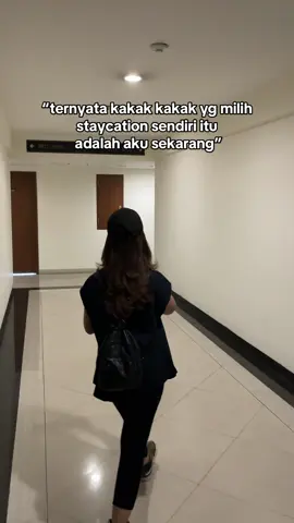 Pantes betah, org senyaman ini kamar nya. sendiri juga ga masalah🤪 #staycationhematchallenge #fypdonggggggg #berandafyp #fyp #fypage 