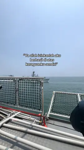 melangkah dengan sejuta keraguan 