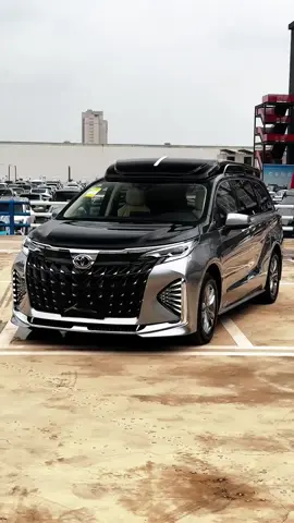 Toyota Sienna 7-seater minivan #ToyotaSienna #ToyotaMerchant