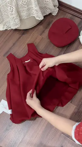 Màu đỏ hơi  mần trầu một chút . #tết2026 #quanaotreem #vayxinhchobegai #trendingtiktok 
