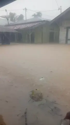 vidio terakhir seblum air menyentuh atap 😭😭😭