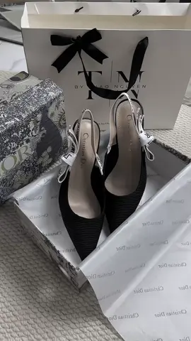 Top đôi cao gót hot nhất lúc này mamg tên “ DIOR” 🤍 #giaydepquangchaucaocap #xuhuong #bythaonguyen #viral #fyppppppppppppppppppppppp 