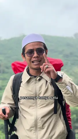 Karna bisa jadi hari ini dia biasa saja besok lusa dia jadi orang luar biasa 🫡#fyp #aangdonielfalaqi #arabicsong 