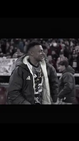 حيل اغذهم واني هداف العالم🥱#كيليان_مبابي🇲🇫 #مبابي #ريال_مدريد #بلباو #هلا_مدريد_دائما_وابدا👑❤ 