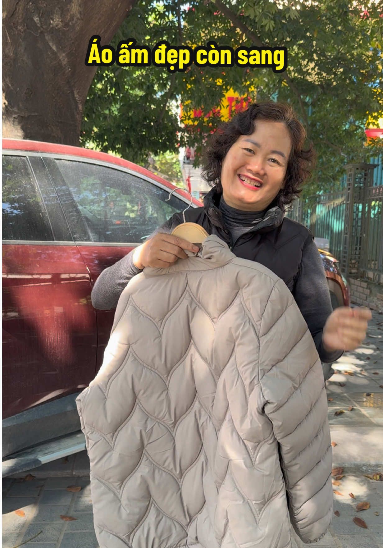 Săn ngay thôi các chị các mẹ áo ấm rất thích hợp cho mẹ nha #thoitrangtiktok #bothudongtangme #aothudong #bomacamchome 