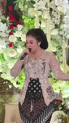 sat set manggung ala niken 💋😋