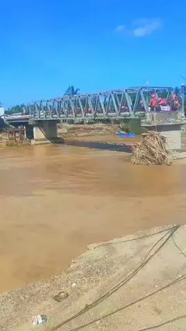 y allah neubi keuh aceh nyoe beu merdeka,,, 🤲