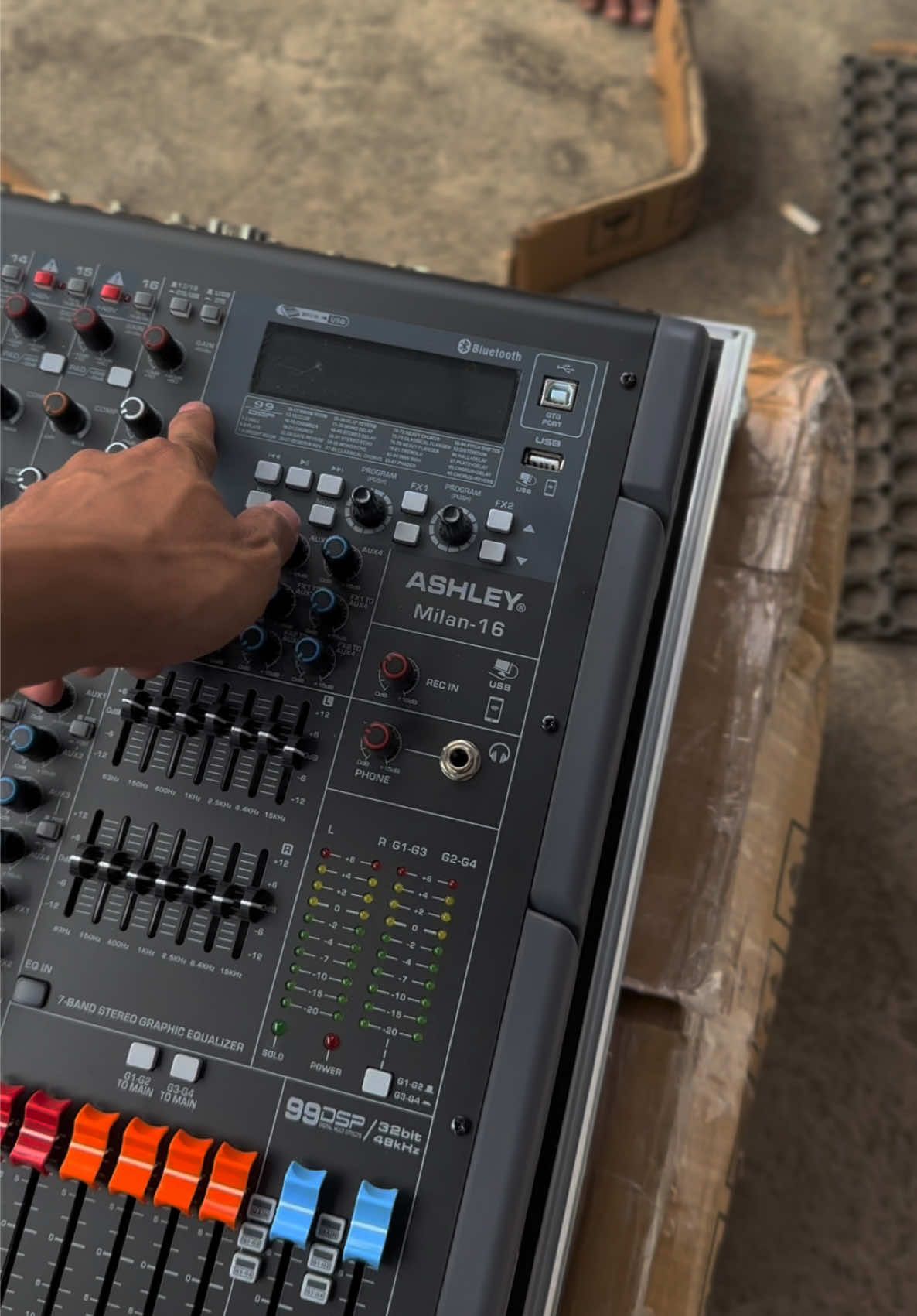 Beli mixer bonus hardcase  #speaker #subwoofer #soundminiatur #soundsystem #soundrumahan 