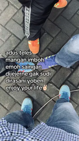 ihik ihik😋#adidas#casualoutfits 