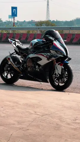 người hứa cùng bạn năm ấy đâu rồi #biker #mexe #s1000rr #chill 