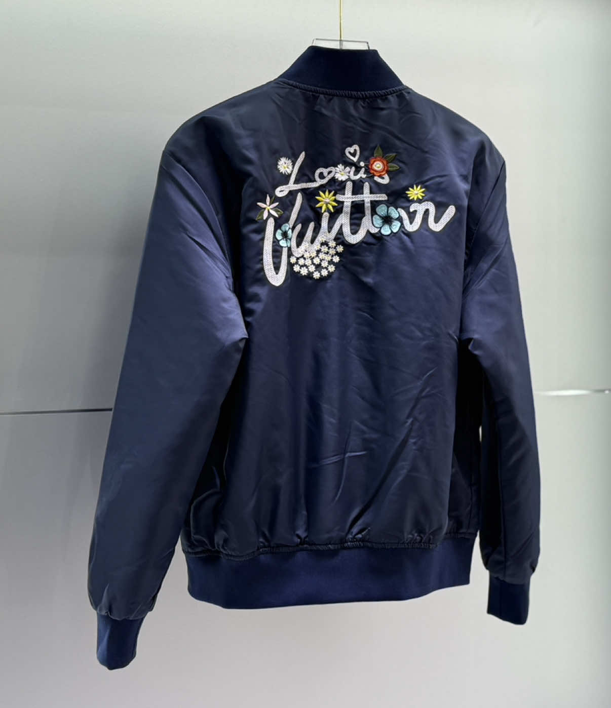 Siêu phẩm cập bờ  #leminhhungstore #leminhhung 