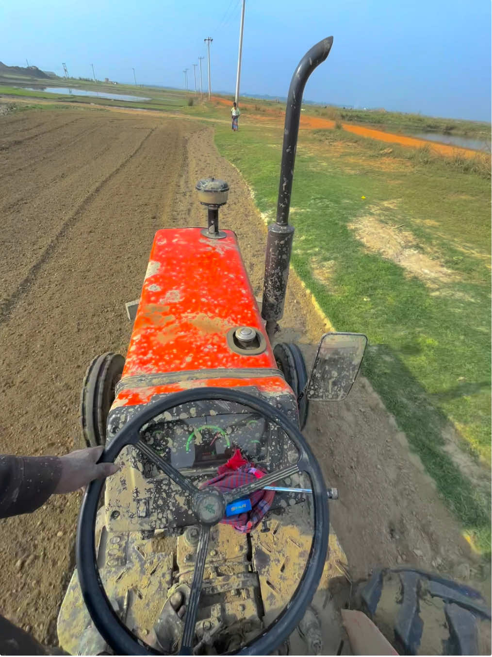 ১০/১২ টা চাষ দিয়া গিরছ আমরা মা